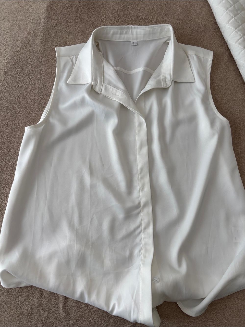 Women's Satin Sleeveless Button-Front Blouse - White